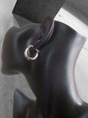 Classic S925 Sterling Silver Polished Wide Hoop Pierced Earrings ✨NWOT✨